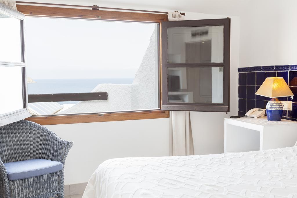 Superior Double Room with  Terrace and Sea View,240213537:JPEG