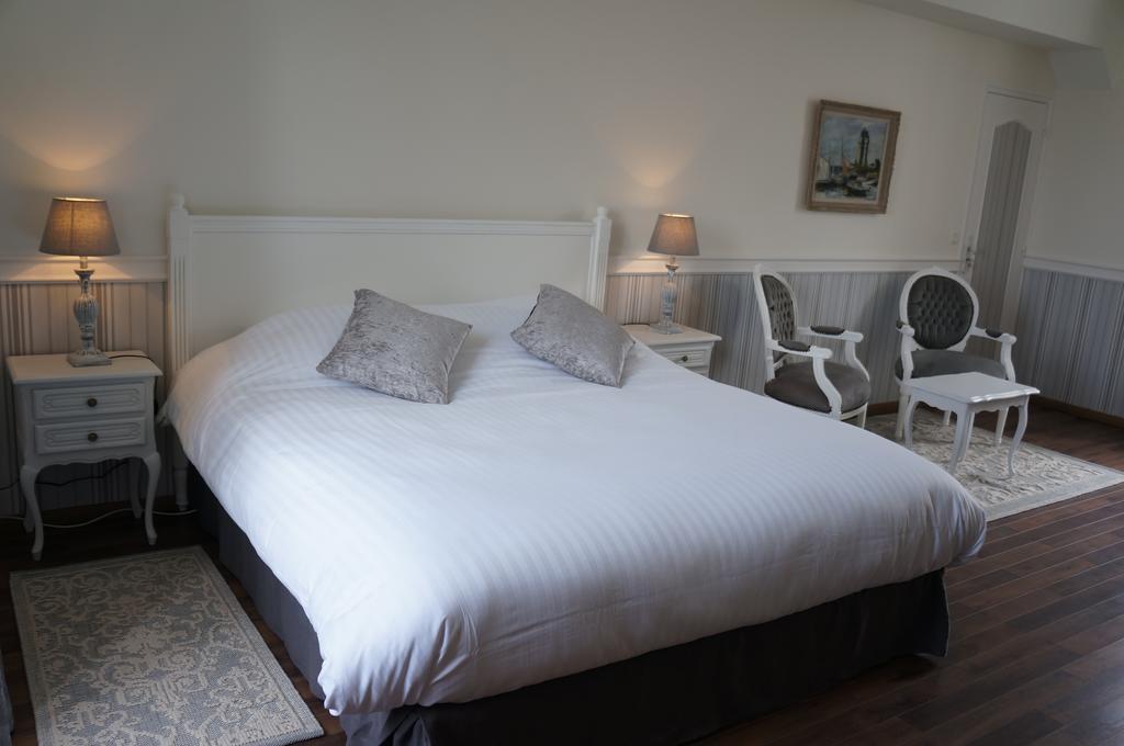 Deluxe King Room,240638965:JPEG
