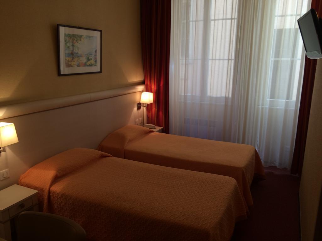 Standard Twin Room,241175265:JPEG