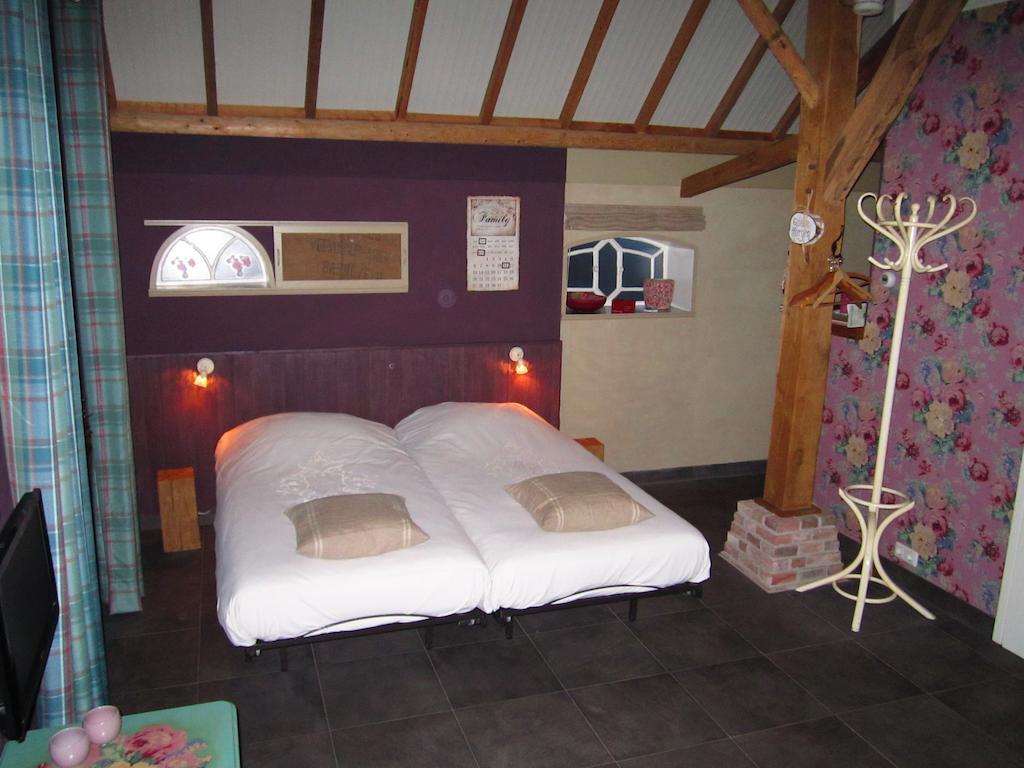 Twin Room Bathroom