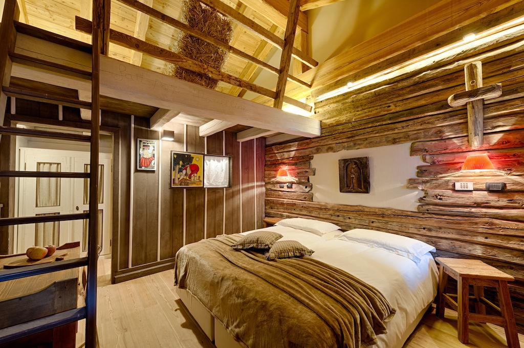 Double Room Split Level Spa Access,244156185:JPEG