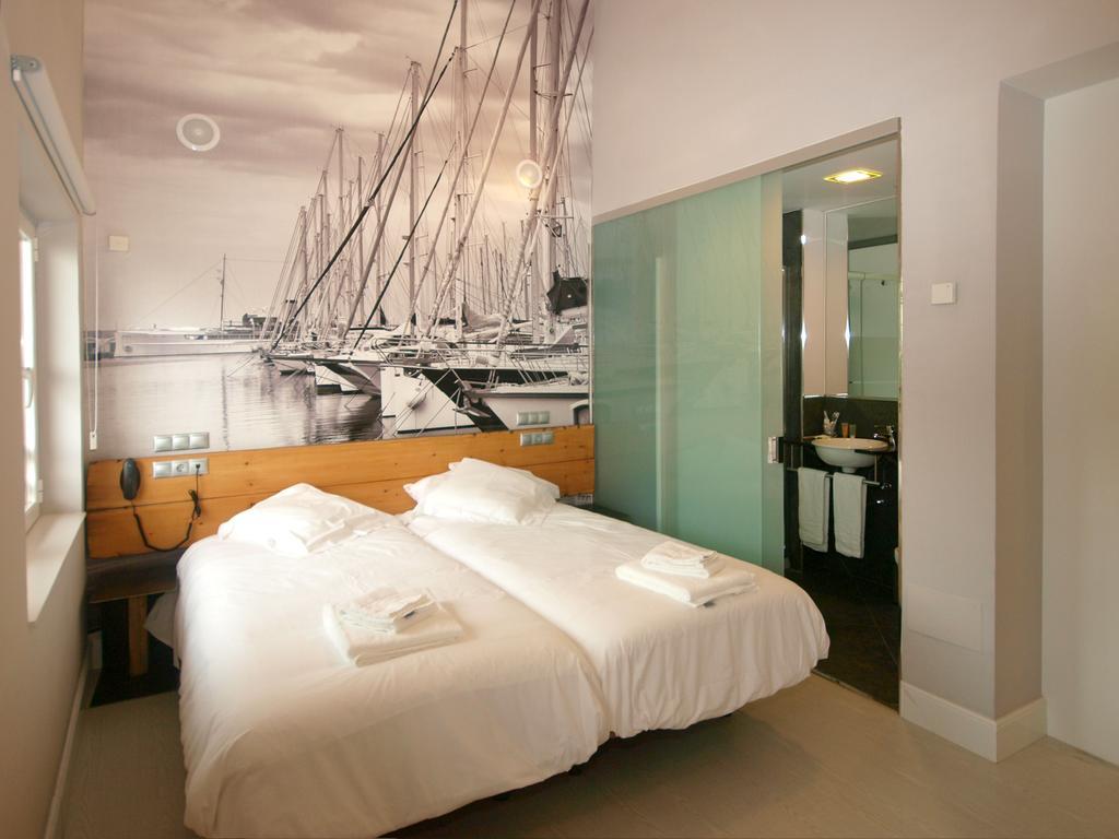 Double or Twin Room Partial Sea View