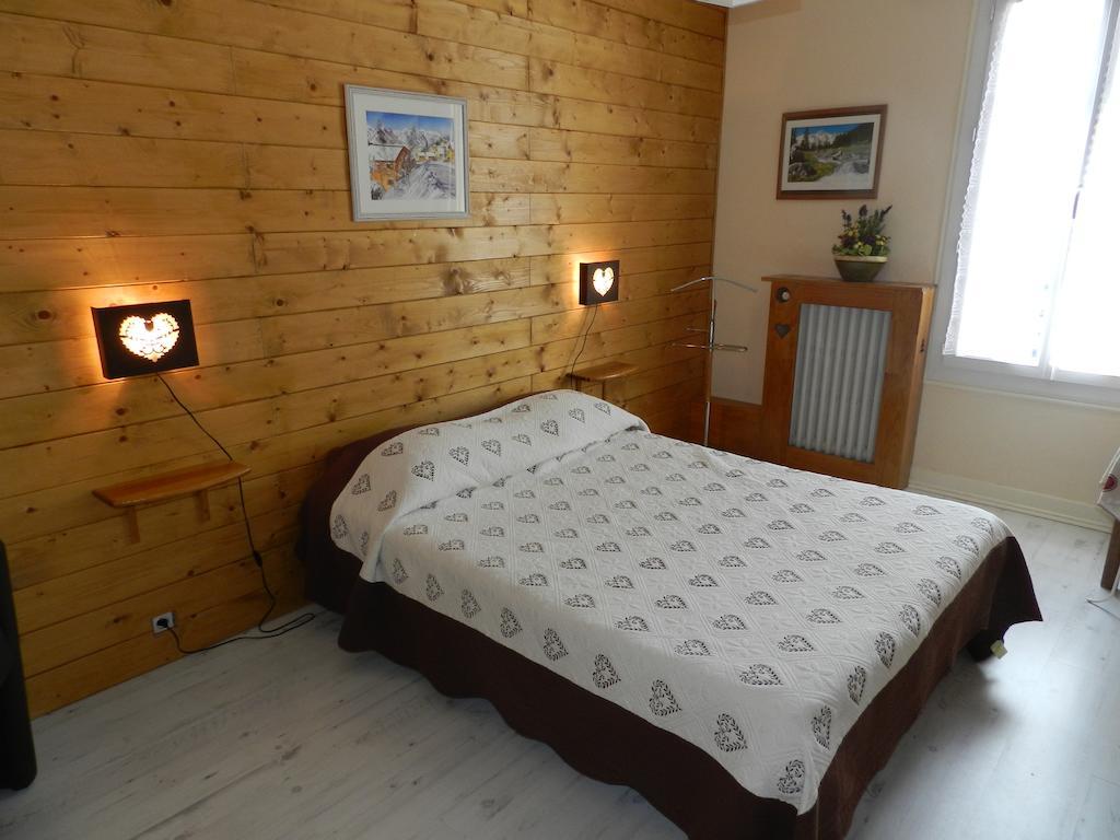 Double Room Shower,451740339:JPEG