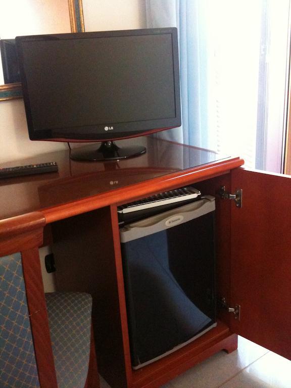 Deluxe Double or Twin Room,258312437:JPEG
