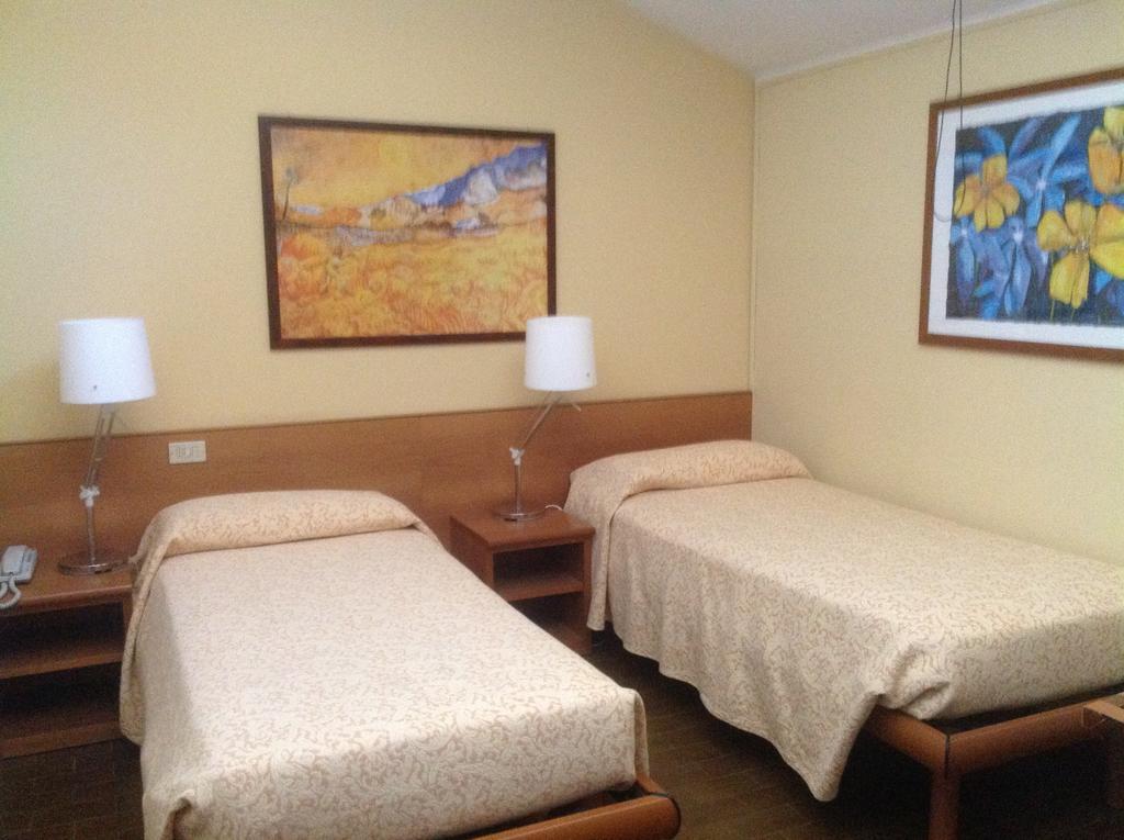 Double or Twin Room,247207745:JPEG