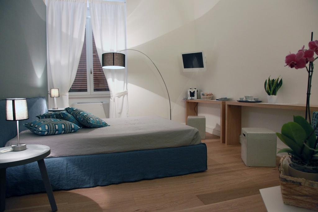 Double Room,247794177:JPEG