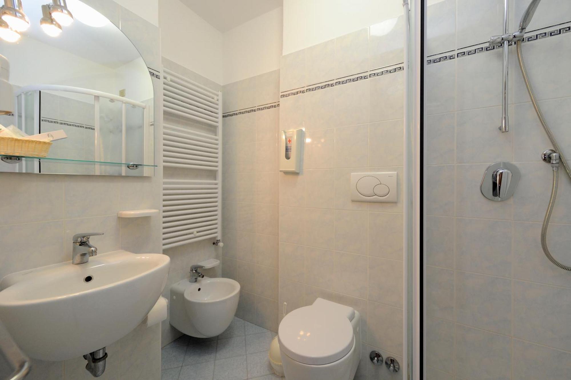 Deluxe Double or Twin Room Balcony,247939677:JPEG