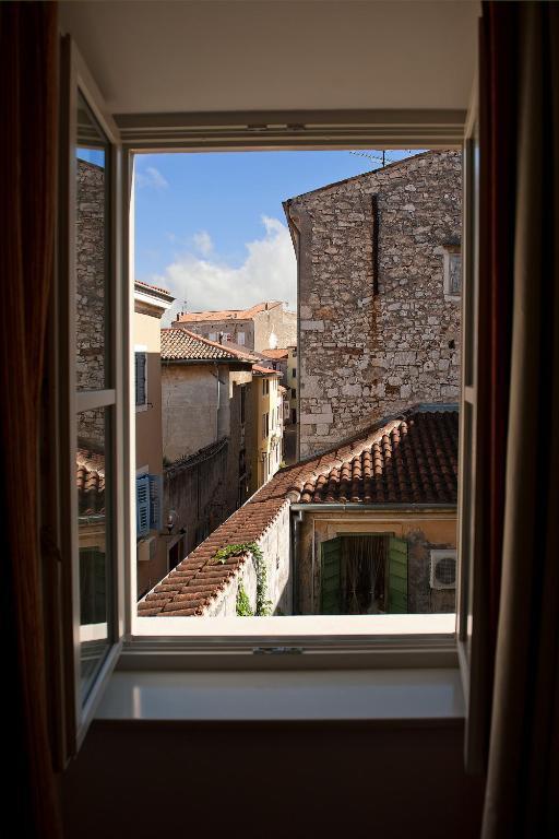 Premium Double Room,1679574304:JPEG