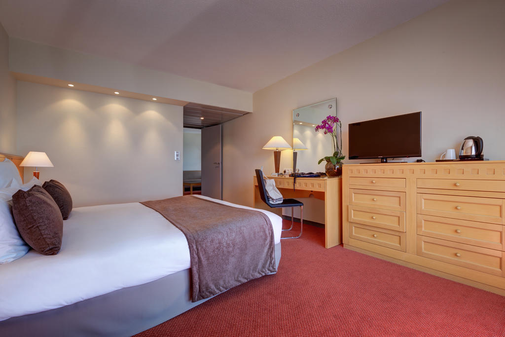 Deluxe Suite