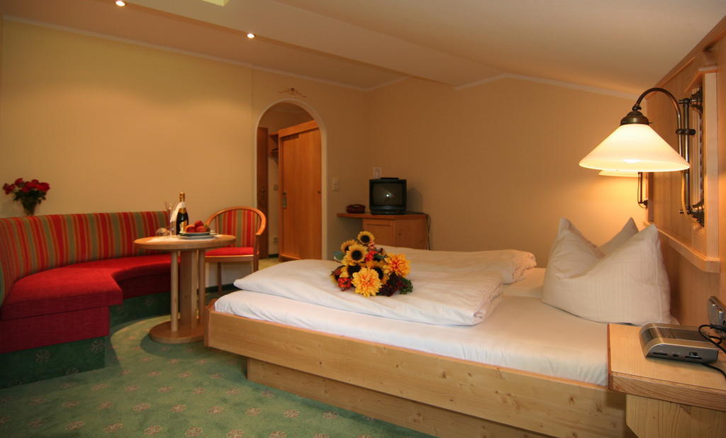 Standard Double Room without Balcony,249309529:JPEG
