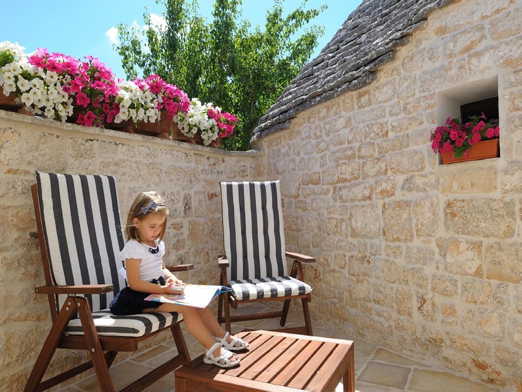 Trullo Patio,249491813:JPEG