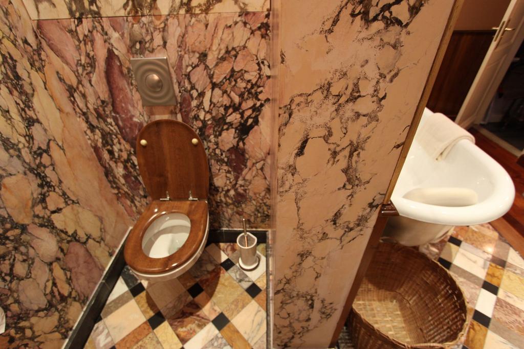 Double Room Private Bathroom