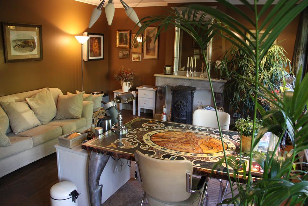 Double Room Sitting Area