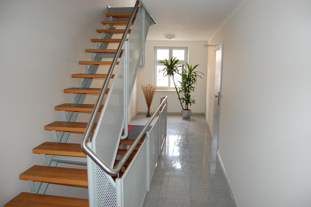 Studio Apartment,250613621:JPEG