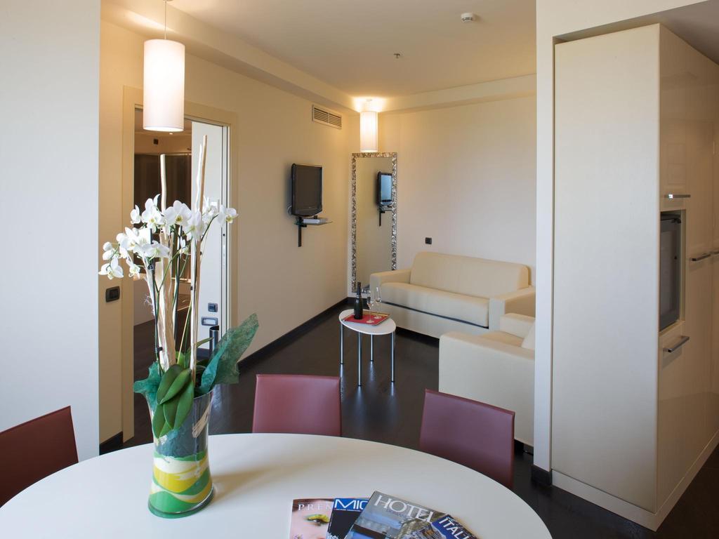 Presidential King Suite