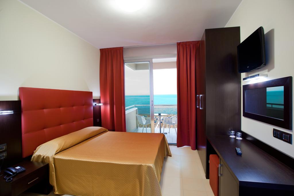 Superior Double Room Sea View Spa Access