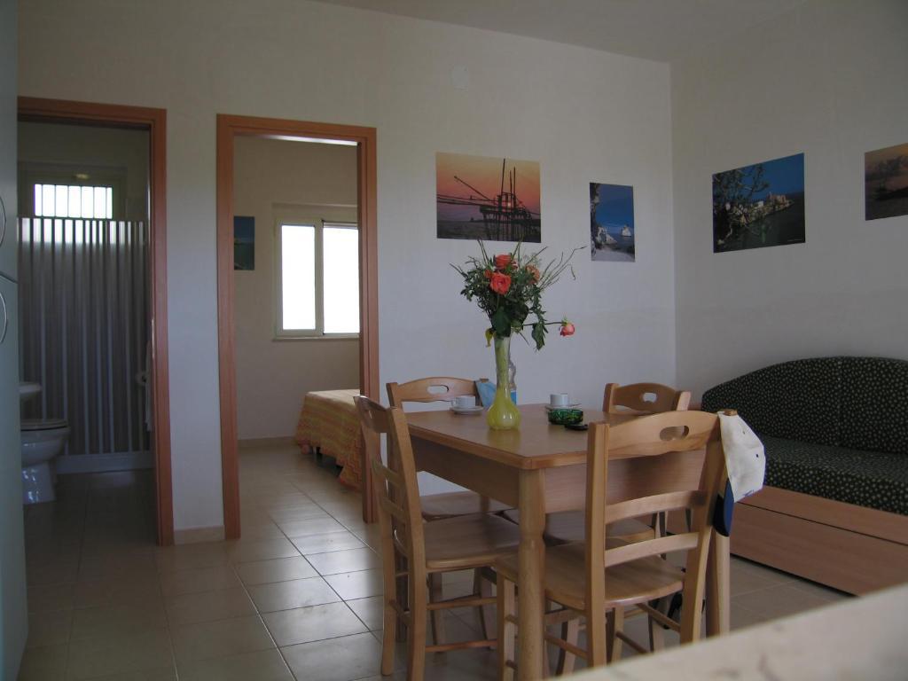One-Bedroom Apartment Terrace,1580523539:JPEG