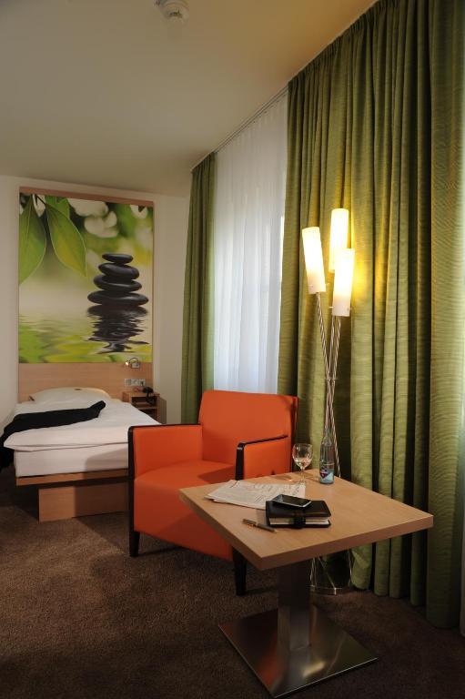 Standard Single Room,44706574:JPEG