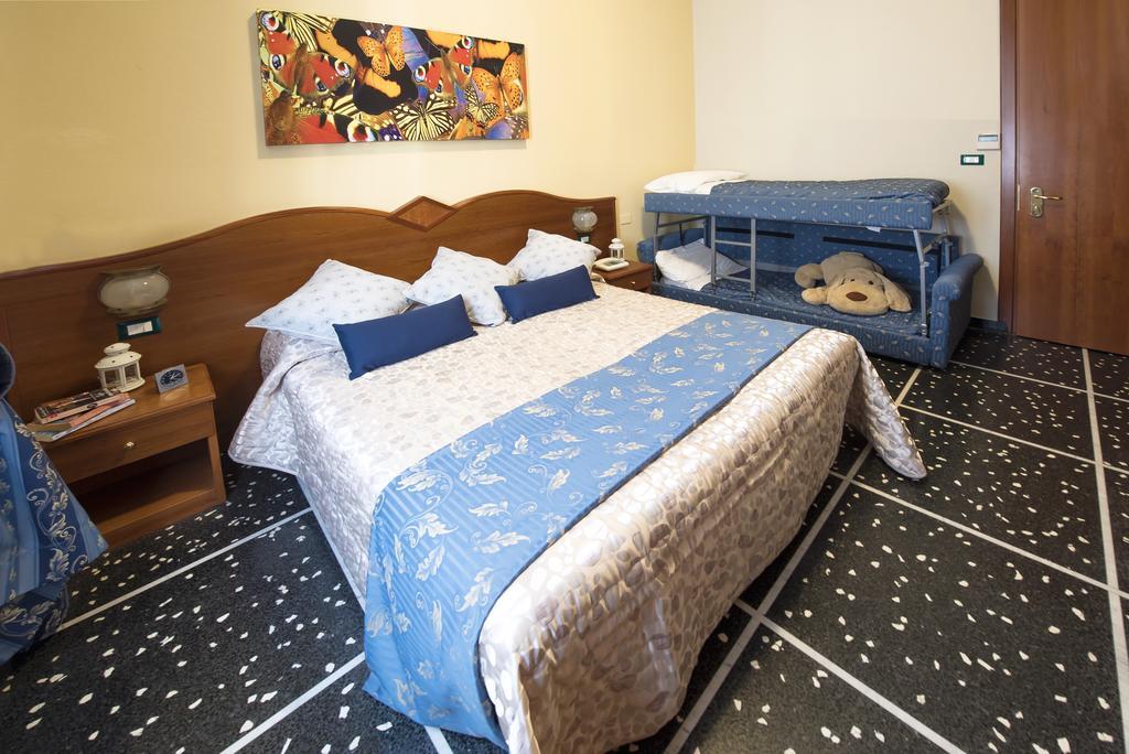 Quadruple Room,253161237:JPEG