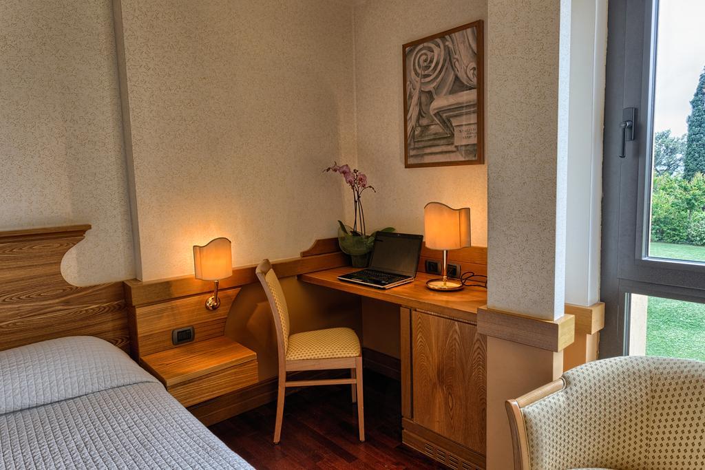 Classic Double or Twin Room,253977973:JPEG