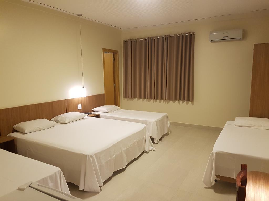 Quintuple Room