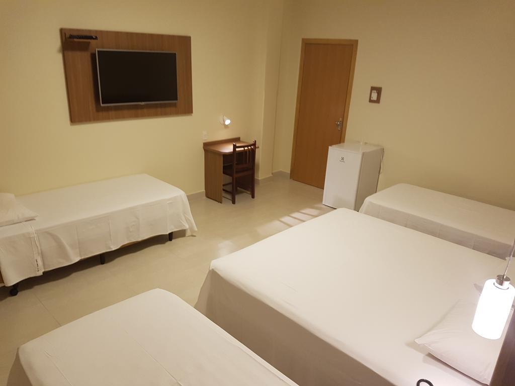 Quintuple Room