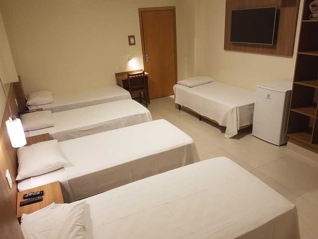 Quintuple Room