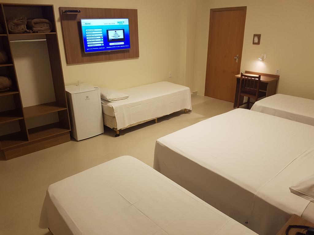 Quintuple Room