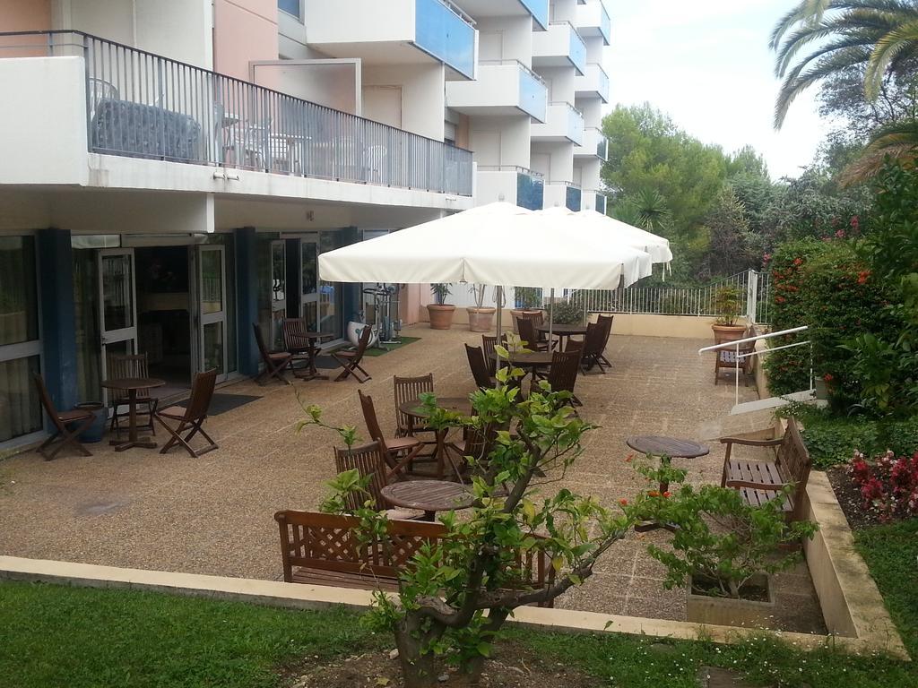 Double Room Pool View
