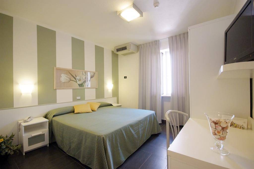 Double or Twin Room,173255916:JPEG