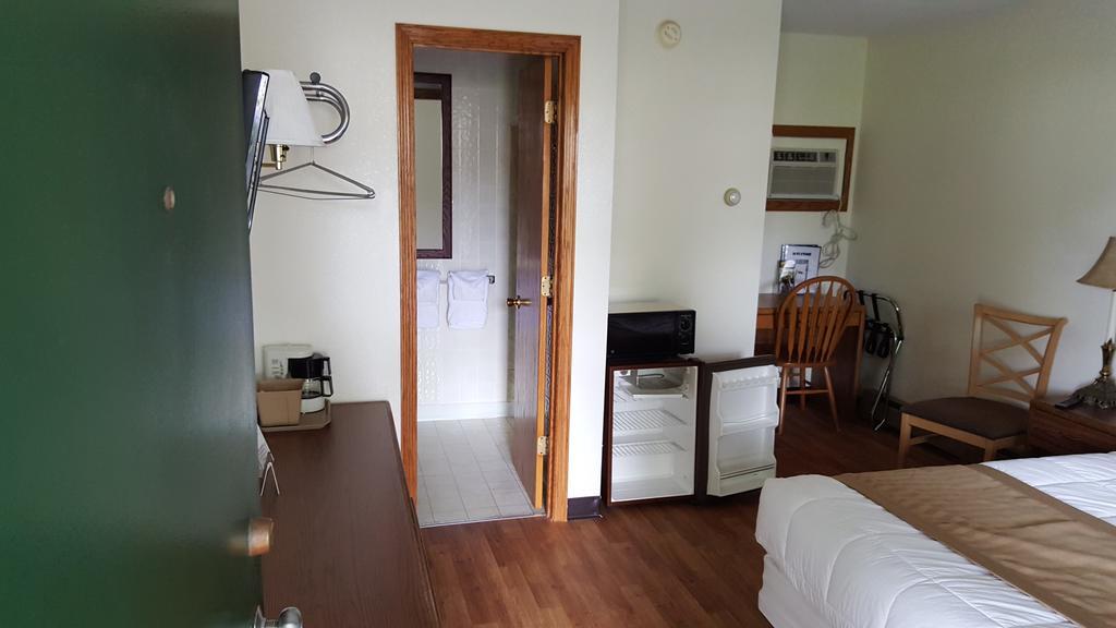 Budget Double Room,676814568:JPEG