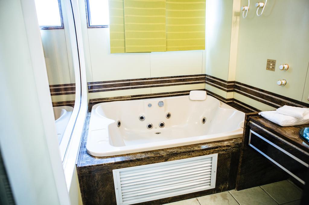 Suite Hot Tub