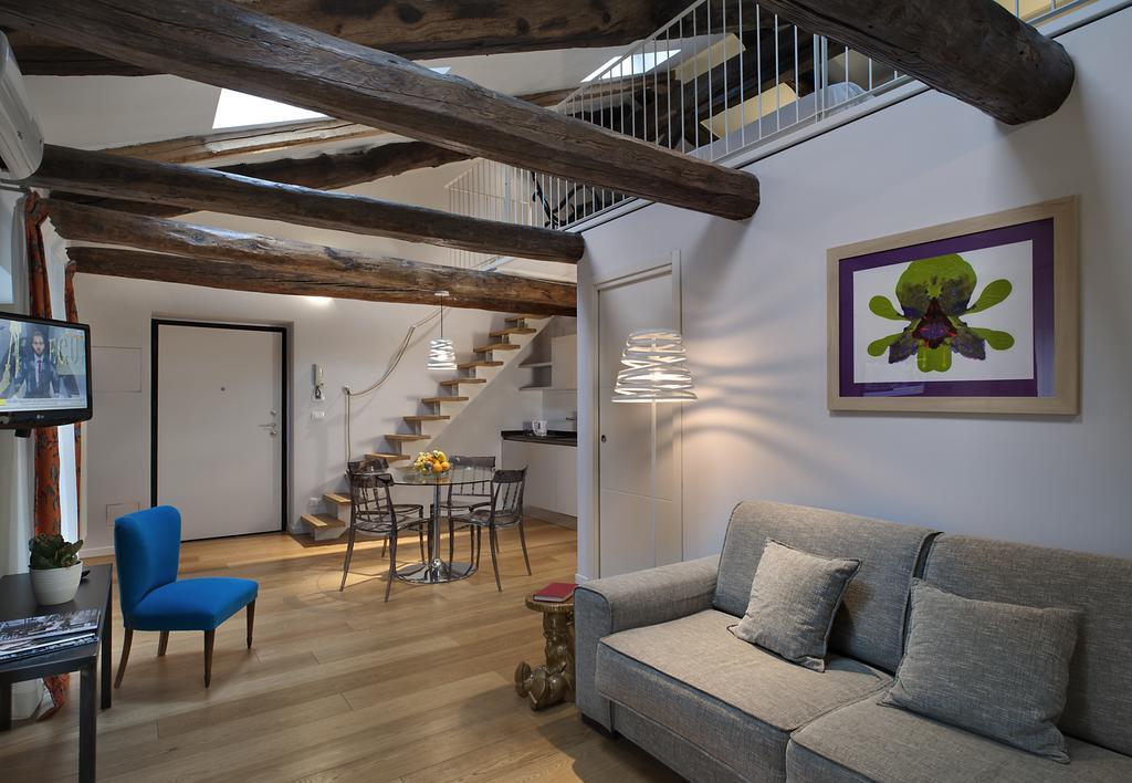 Deluxe Apartment Split Level