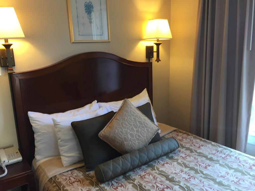 Queen Room