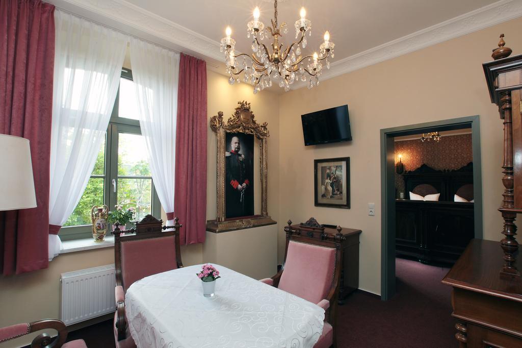 One-Bedroom Suite