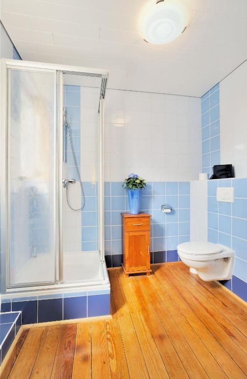 Single Room,25663779:JPEG