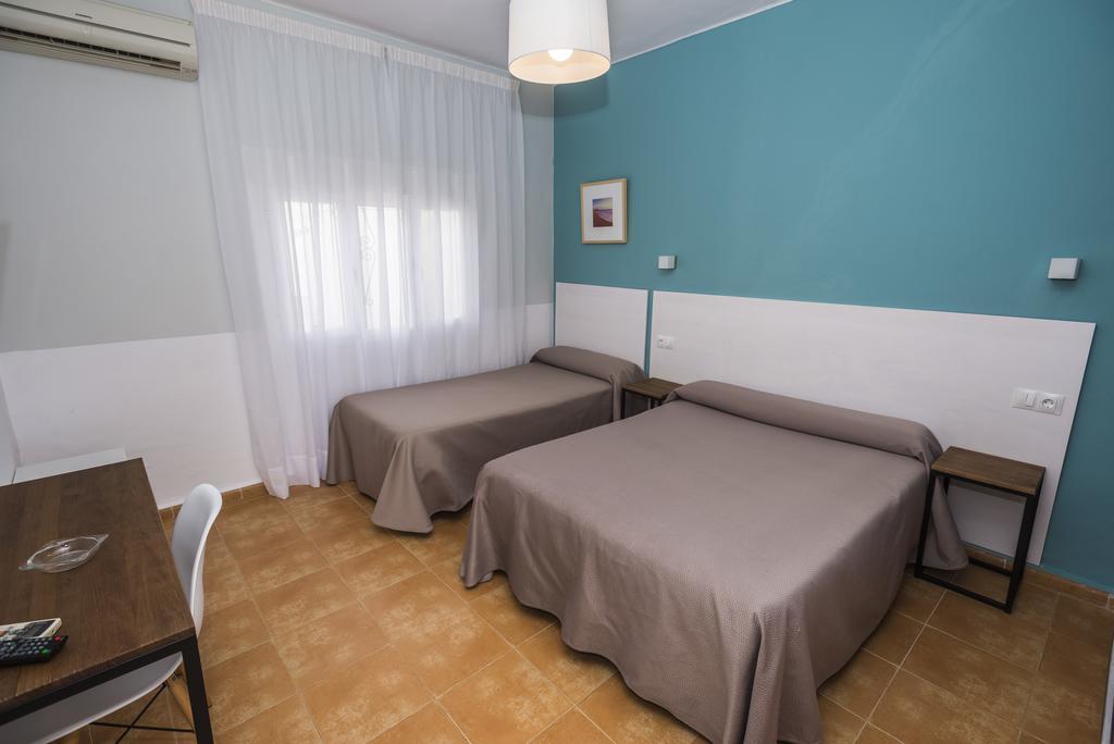 Triple Room,256534957:JPEG