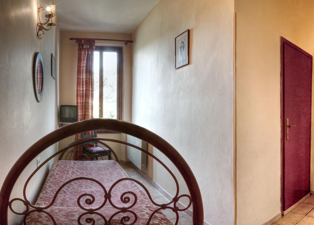 Single Room,1215922663:JPEG
