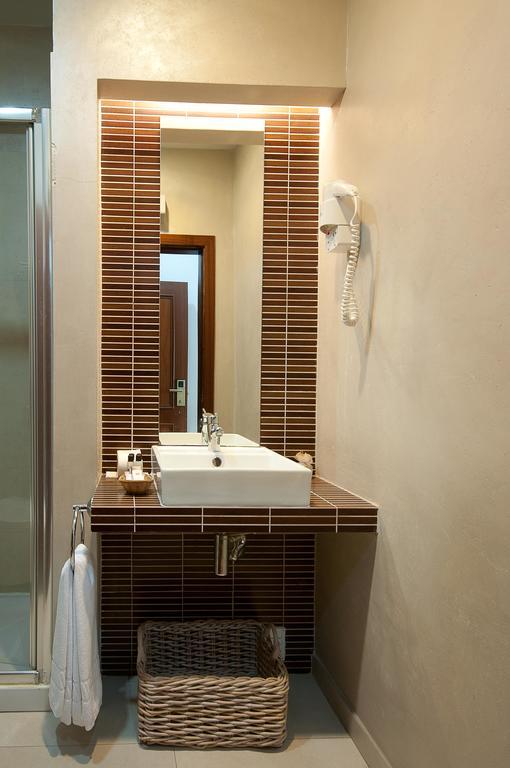 Double Room,703618135:JPEG