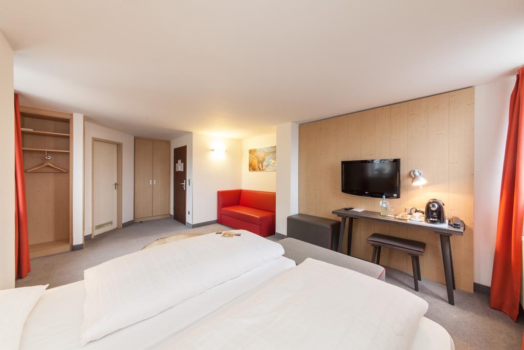 Superior Double Room,702502942:JPEG