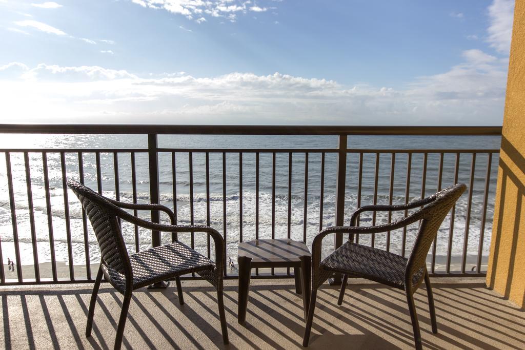 Three-Bedroom Suite - Ocean Front