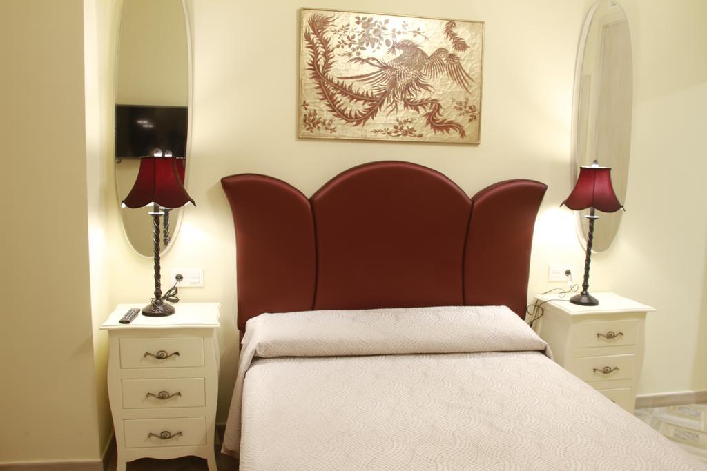 Standard Single Room,268687785:JPEG