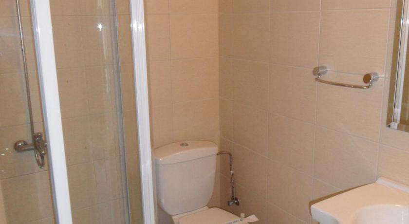 Tweepersoonskamer met 2 Aparte Bedden