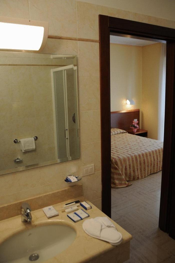 Twin Room,12667504:JPEG