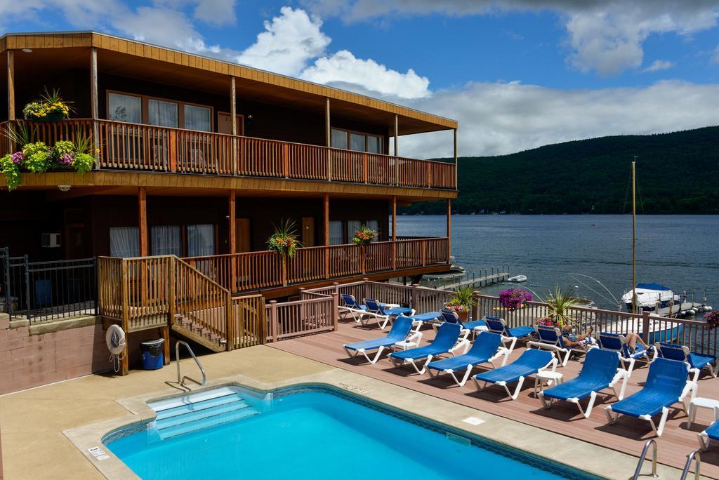 King Room Lake View,1587519213:JPEG
