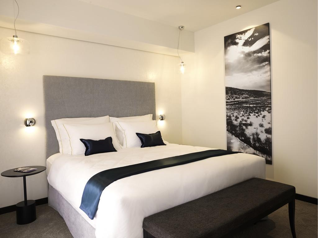 Double Room Balcony Partial Sea View