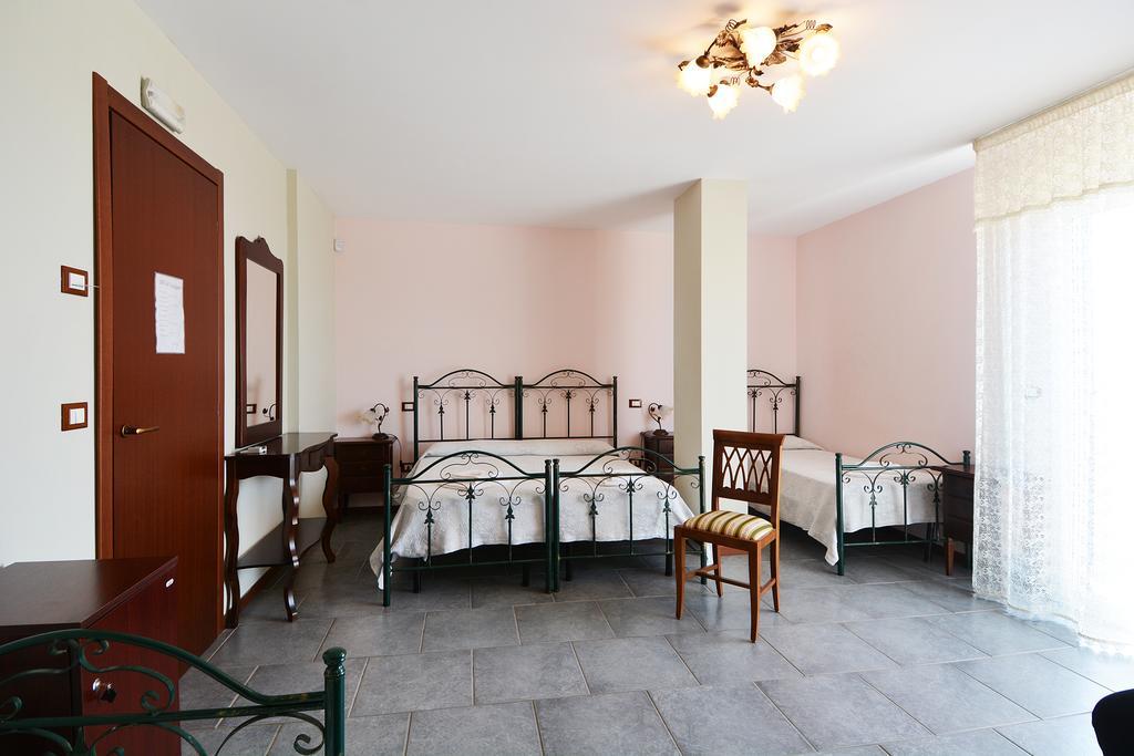 Triple Room,264289085:JPEG