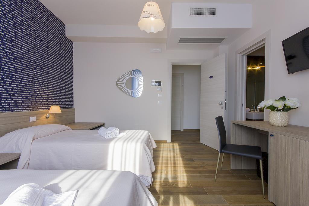 Large Double or Twin Room