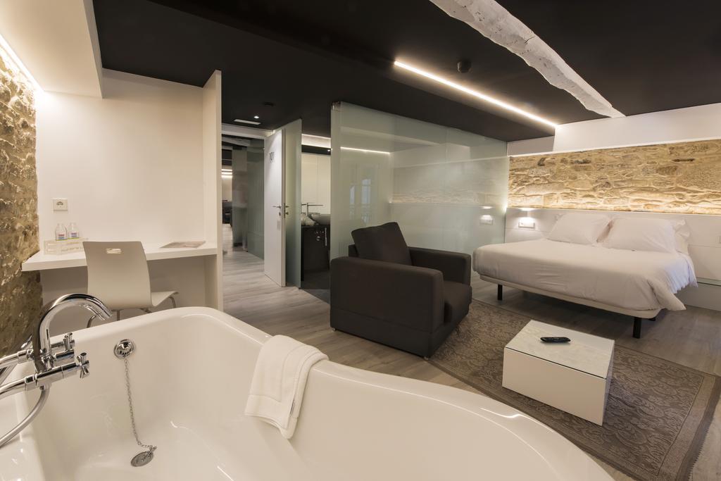 Junior Suite,1594694394:JPEG