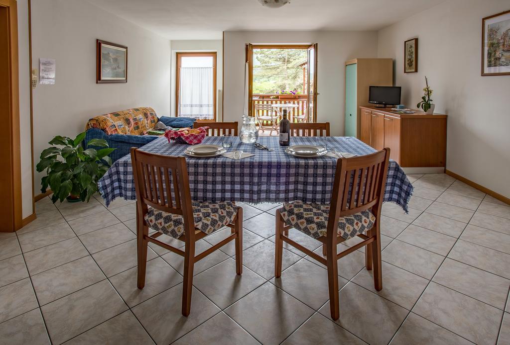 One-Bedroom Apartment,265147901:JPEG